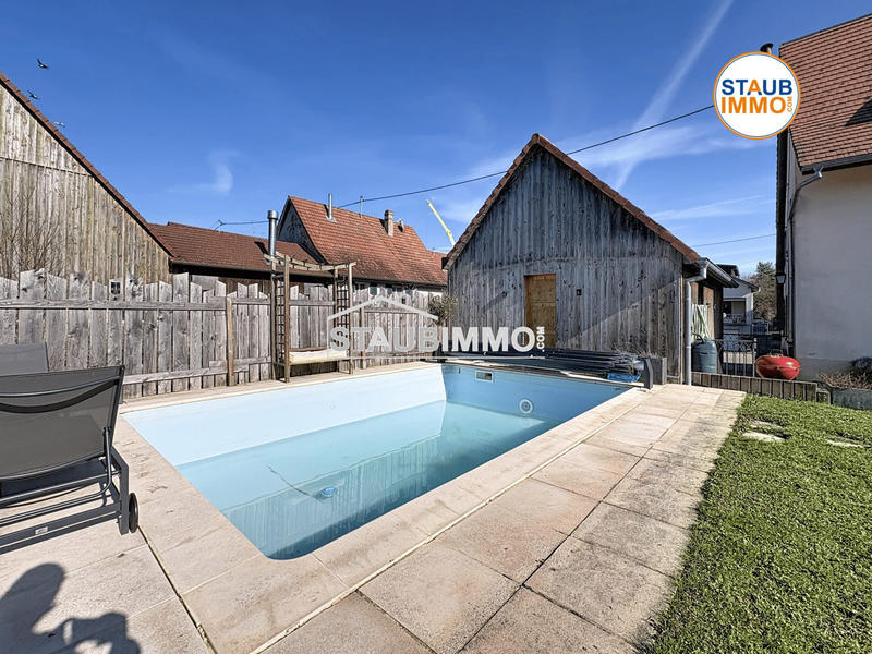 Maison - 243 m² - 7 pièces