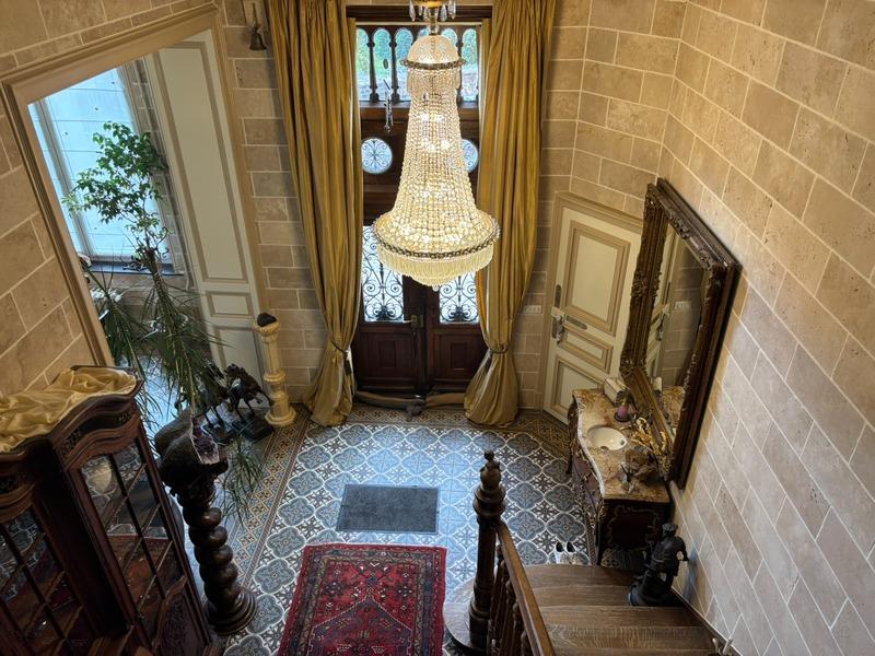 Maison bourgeoise - 336 m² - 12 pièces