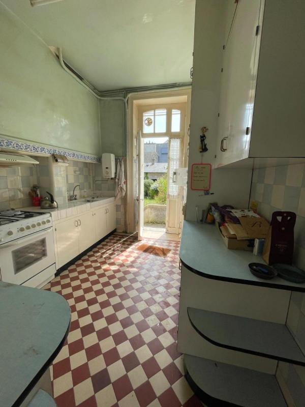 Propriété - 222 m² - 9 pièces