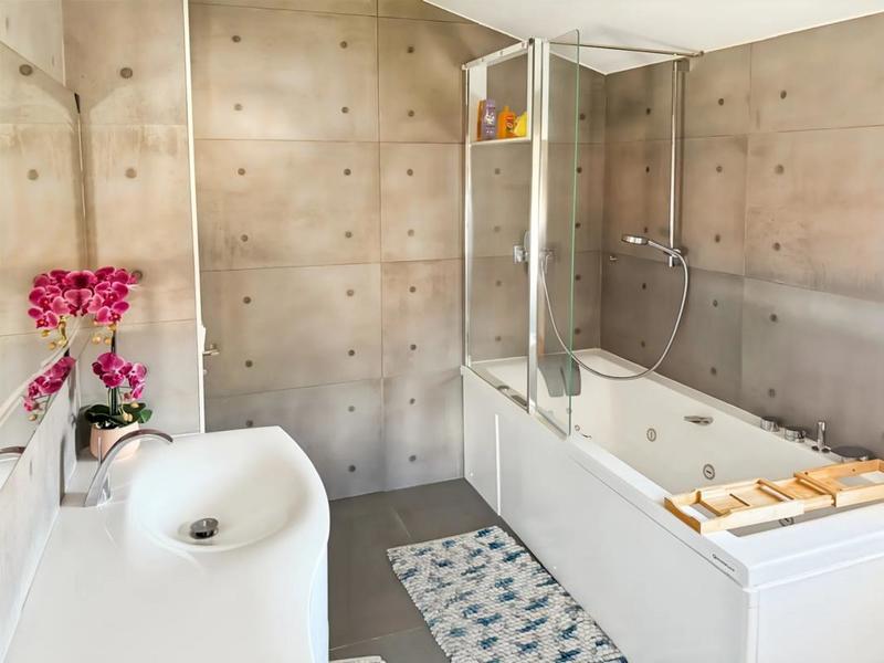 Maison - 185 m² - 6 pièces