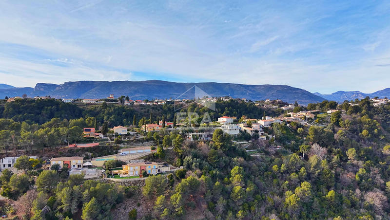 Maison - 500 m² - 12 pièces