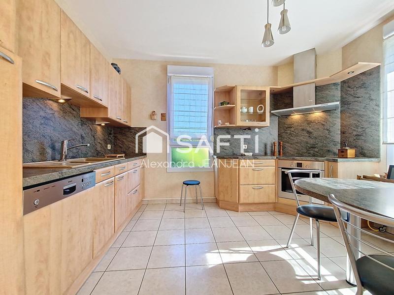 Maison - 105 m² - 4 pièces