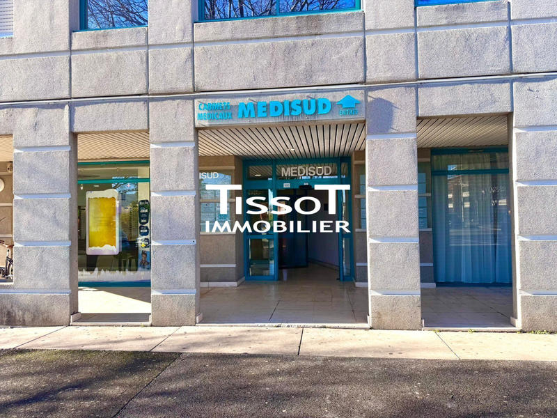 Bureau - 101 m² - 5 pièces