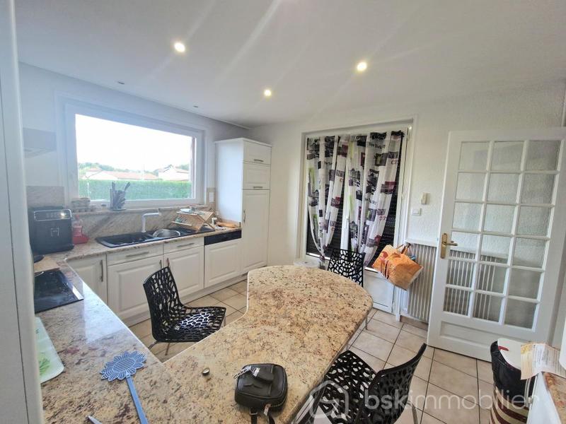 Maison traditionnelle - 130 m² - 5 pièces