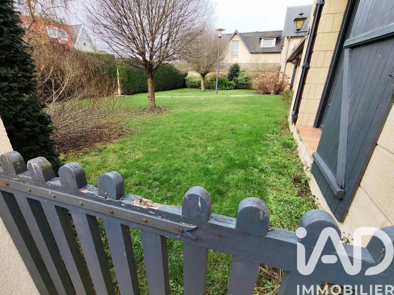 Maison - 300 m² - 12 pièces