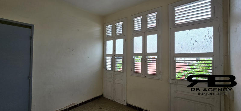 Maison ancienne - 106 m² - 5 pièces