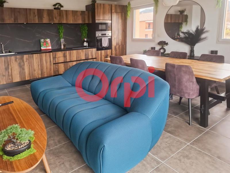 Appartement - 84 m² - 4 pièces