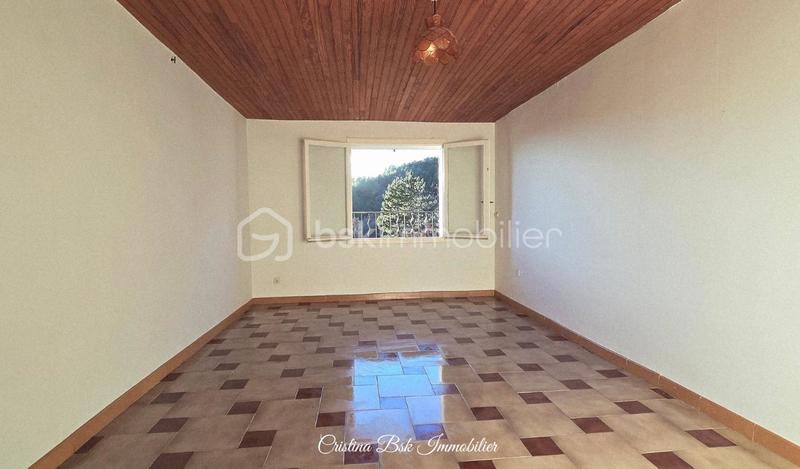 Maison - 190 m² - 8 pièces