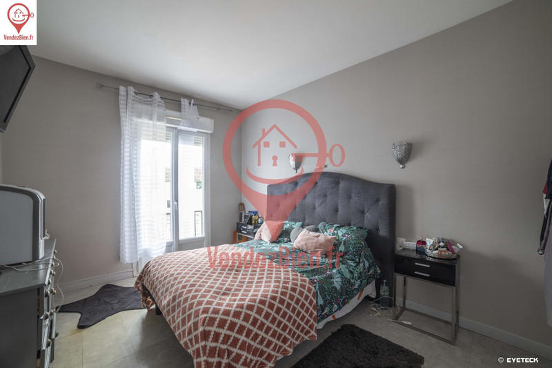 Maison - 264 m² - 8 pièces