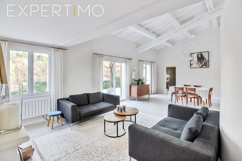 Villa - 200 m² - 6 pièces