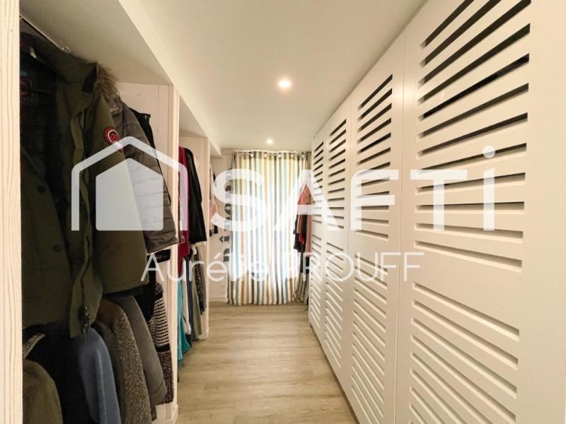 Maison - 191 m² - 8 pièces