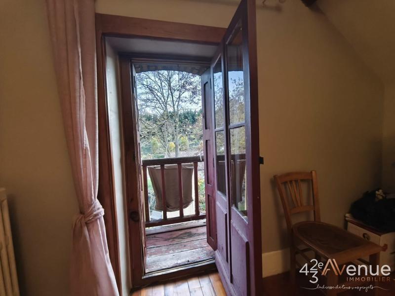 Appartement - 146 m² - 7 pièces