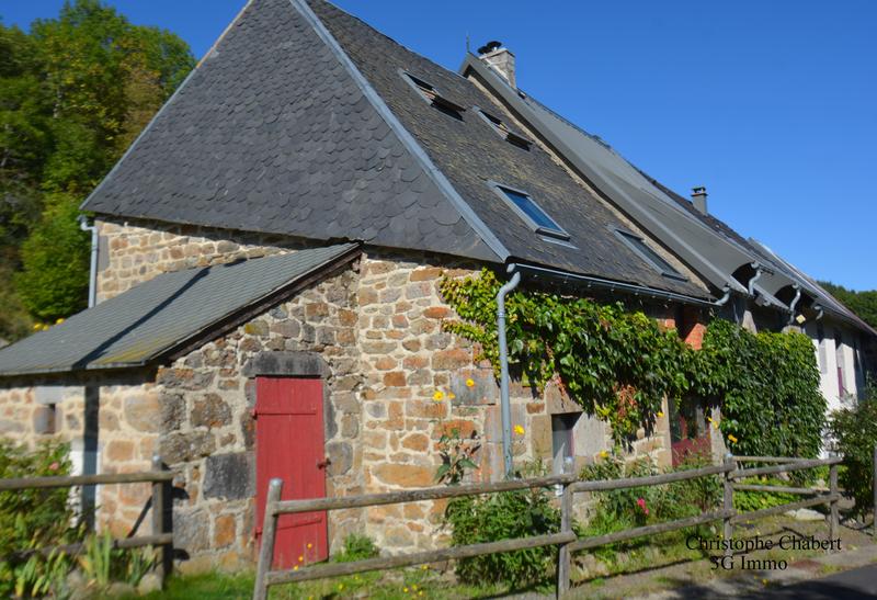 Maison en pierre - 82 m² - 4 pièces