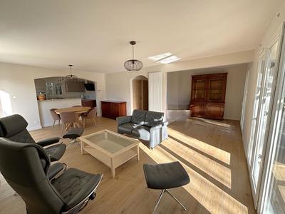 Maison - 122 m² - 5 pièces