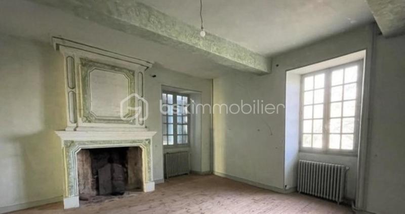 Maison - 300 m² - 10 pièces