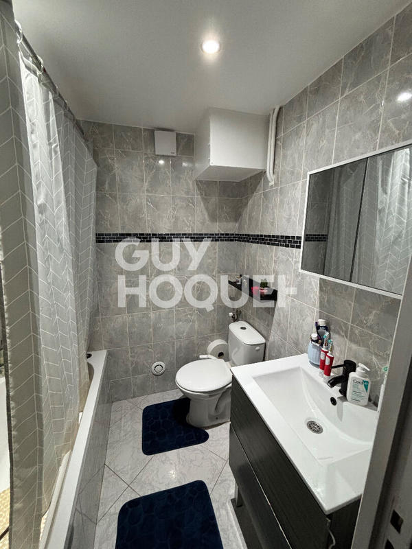 Maison - 92 m² - 5 pièces