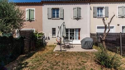 Maison - 88 m² - 4 pièces