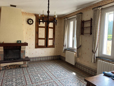 Maison - 94 m² - 5 pièces