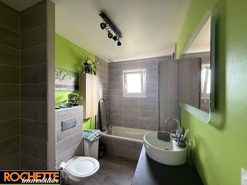 Maison - 86 m² - 4 pièces