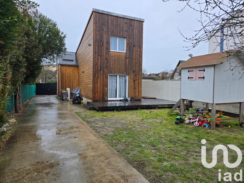 Maison - 97 m² - 5 pièces