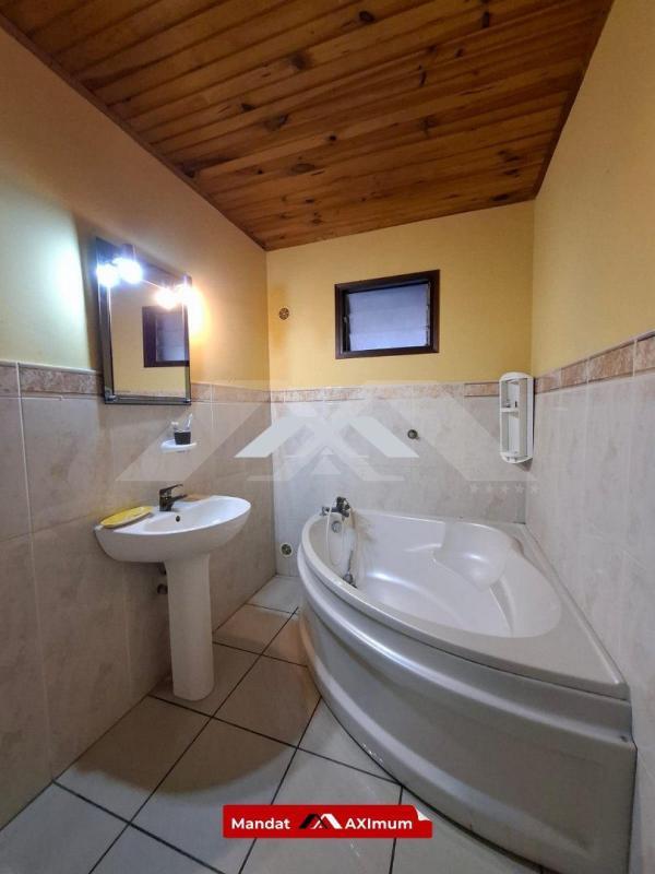 Maison - 135 m² - 6 pièces