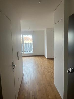 Studio - 38 m² - 1 pièce