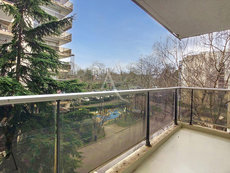 Appartement - 95 m² - 5 pièces