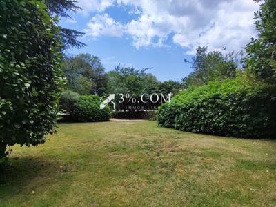 Propriété - 181 m² - 9 pièces