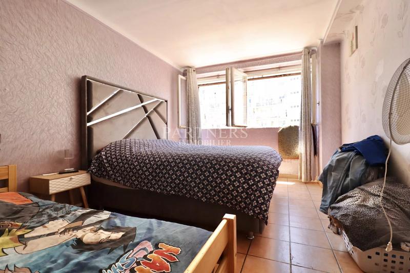 Appartement - 84 m² - 4 pièces