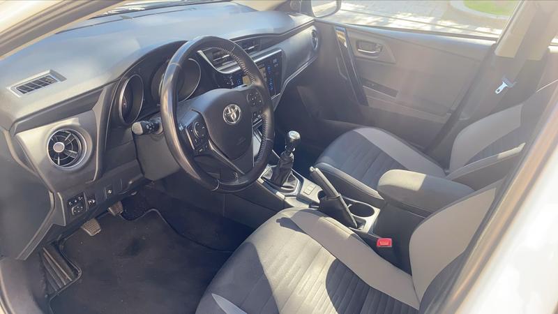 Toyota Auris 1.2t 116 Design