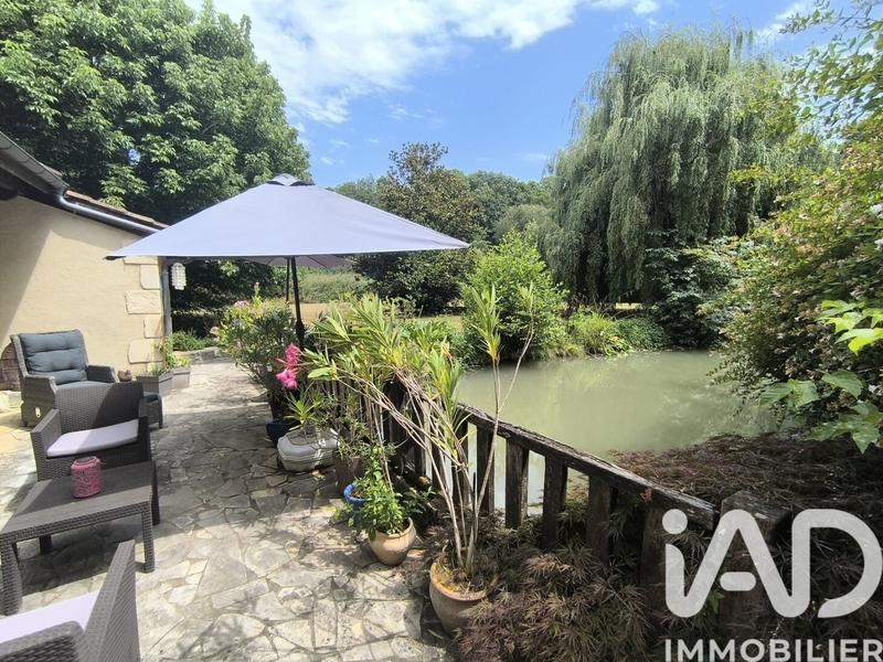 Maison - 194 m² - 7 pièces