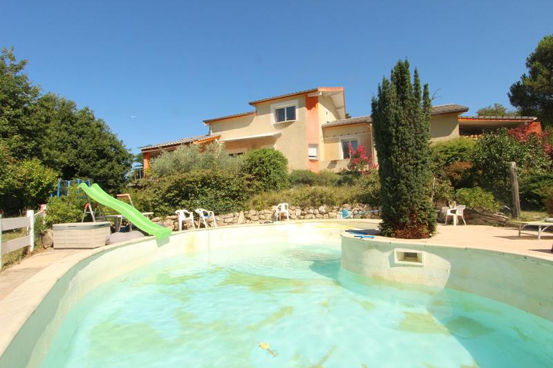 Villa - 195 m² - 7 pièces