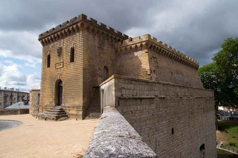 Visite guidée de Mézières et de la Tour du Roy