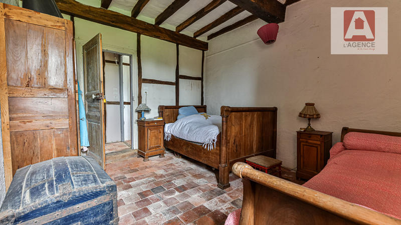 Maison - 240 m² - 6 pièces