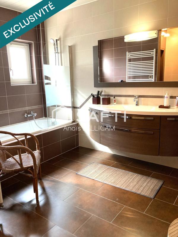 Appartement - 102 m² - 4 pièces