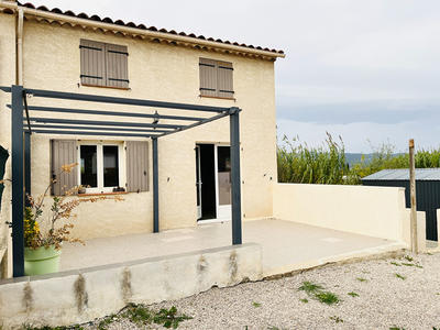 Maison - 104 m² - 5 pièces