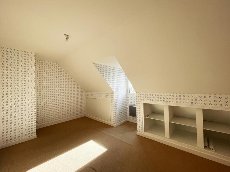 Maison - 142 m² - 5 pièces