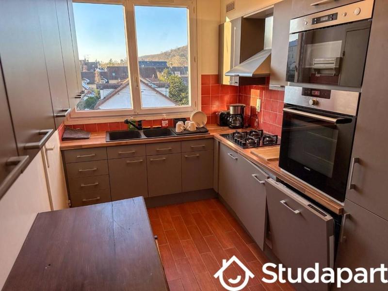 Chambre - 9 m² - 1 pièce