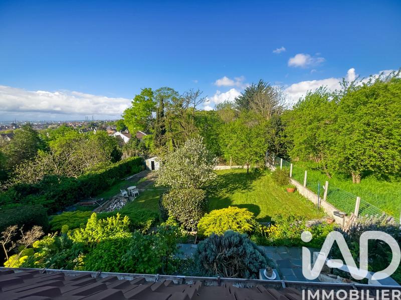 Maison - 200 m² - 8 pièces