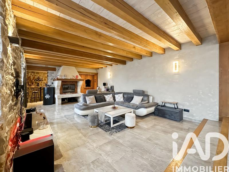 Maison - 179 m² - 6 pièces