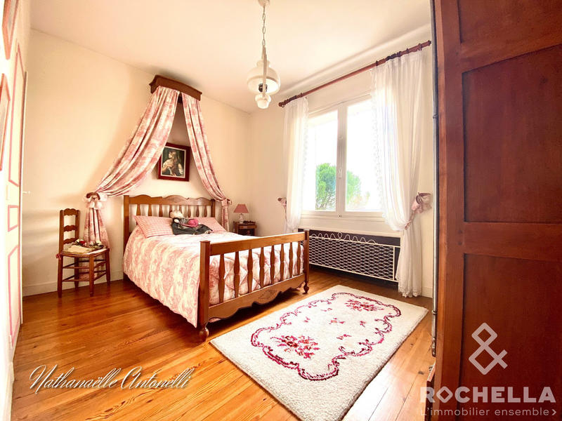 Maison ancienne - 233 m² - 8 pièces