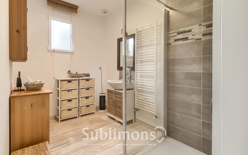 Maison contemporaine - 111 m² - 5 pièces