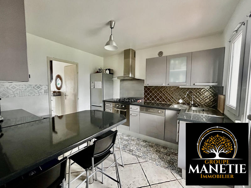 Maison - 80 m² - 6 pièces