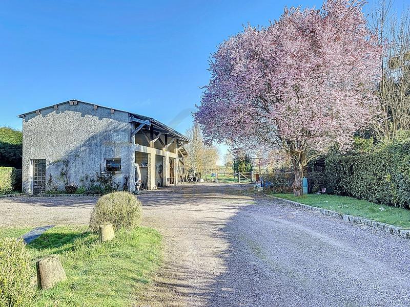 Maison - 94 m² - 5 pièces