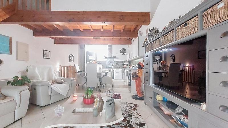 Appartement - 79 m² - 4 pièces