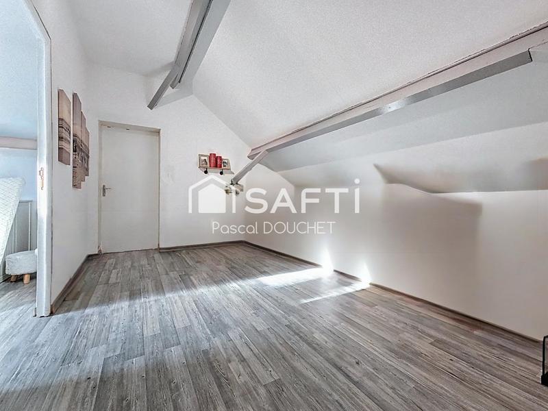 Maison - 137 m² - 6 pièces