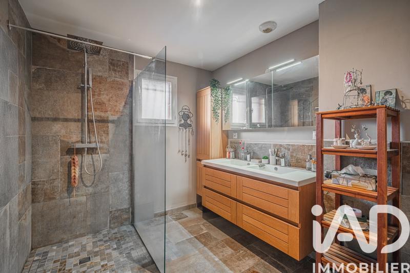 Maison - 166 m² - 6 pièces