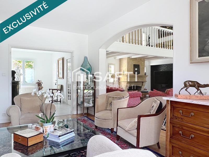 Maison - 291 m² - 8 pièces