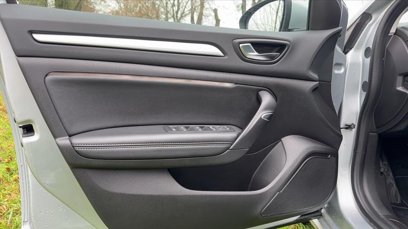 Renault Mégane 1.5 Blue dCi 115 Edc7 Techno - Automatique