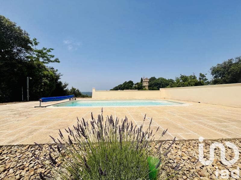 Maison - 223 m² - 9 pièces